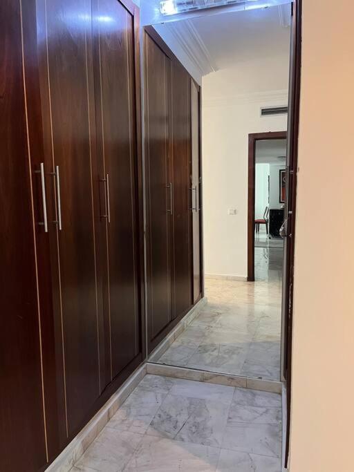 Appartement In The Heart Of Tanger Boulevard Exterior foto