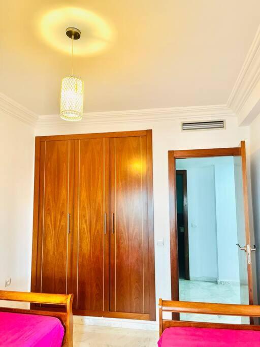 Appartement In The Heart Of Tanger Boulevard Exterior foto